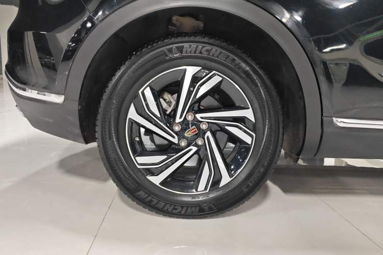 Used Hongqi HS5 2022 Revised Version 2.0T Smart Connect Flagship Edition
