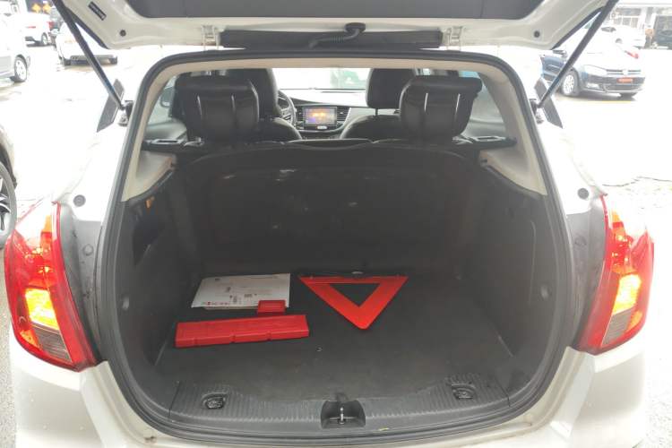 Used Buick Encore 2017 18T Automatic Two-Wheel Drive Urban Leading Model