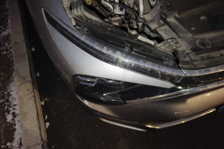 Used Citroen C5 X 2022 1.6T Flagship Extraordinary Edition – Year of the Tiger New Beginnings Version Right Front Headlight