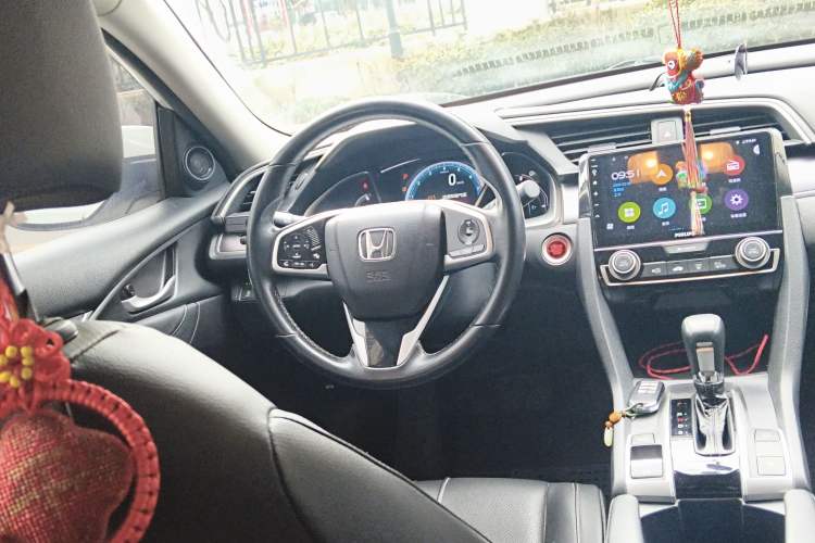 Used Honda Civic 2016 220TURBO CVT Prestige Edition
