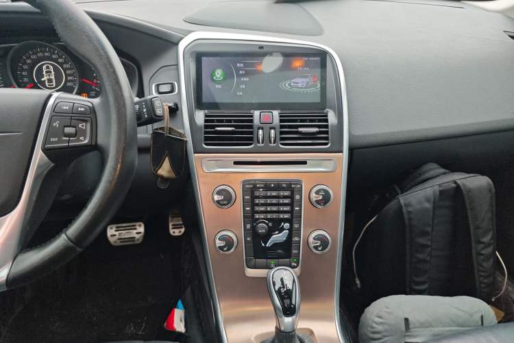 Used Volvo XC60 2017 T5 Smart Upgrade Edition