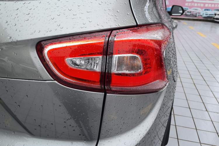 Used Baojun 510 2017 1.5L Automatic Luxury Model Right Rear Taillight