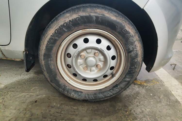 Used Wuling Rongguang V 2015 1.5L Practical Version
