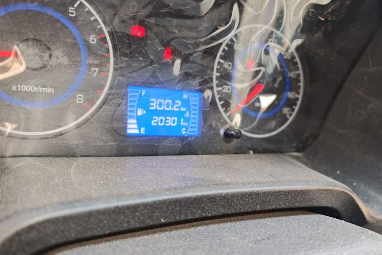 Used CHANGAN KAICHENG Shenqi T30 2021 1.6L Luxury Model Double Cab 3.01-meter Standard Vehicle DAM16KR Odometer Close Up