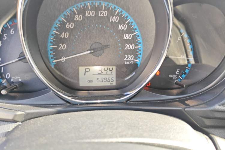 Used Toyota YARiS L Zhi Xuan 2016 Revised 1.5E CVT Charming Edition Odometer Close Up