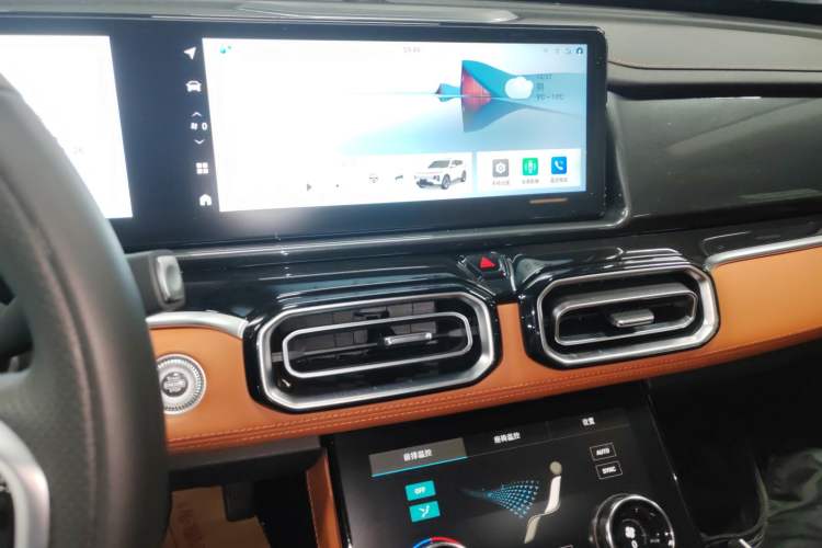 Used JETOUR Shanhai Shanhai L7 2024 1.5T 120km MAX+ 7-Seater
