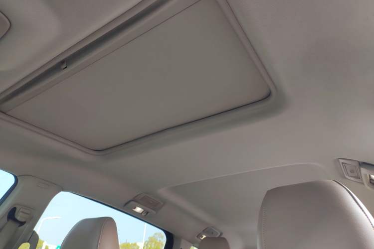 Used Buick GL8 2013 2.4L CT Luxury Business Comfort Edition
