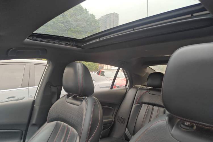 Used GAC Trumpchi EMPOW 2021 270T DCT J15 Version Headliner