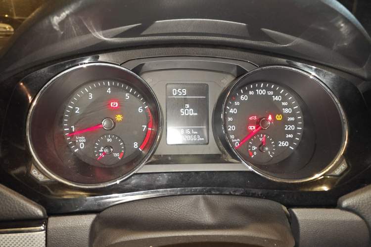 Used Volkswagen Sagitar 2015 230TSI Manual Comfort Version