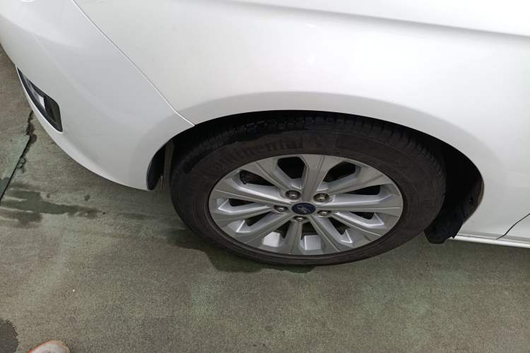 Used Ford Escort 2017 Happiness Edition 1.5L Automatic Fashion Version
