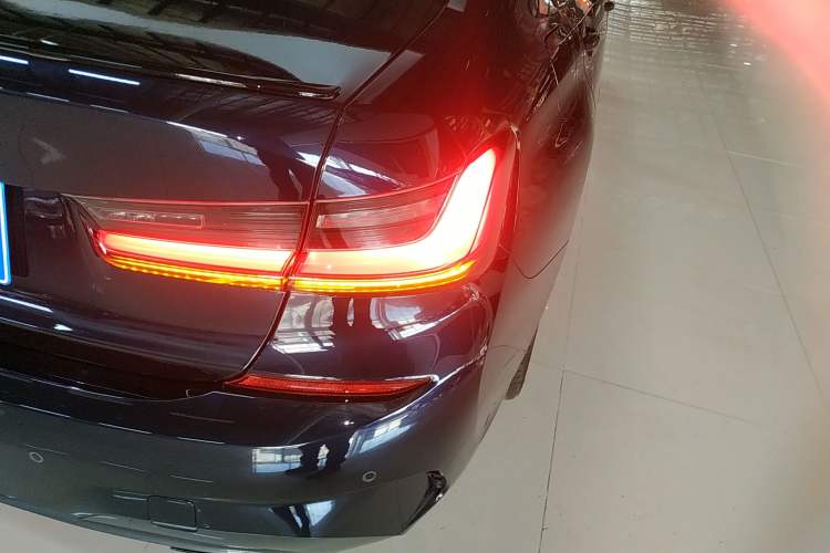 Used BMW 3 Series 2022 Restyled 325Li M Sport Night Edition Package
