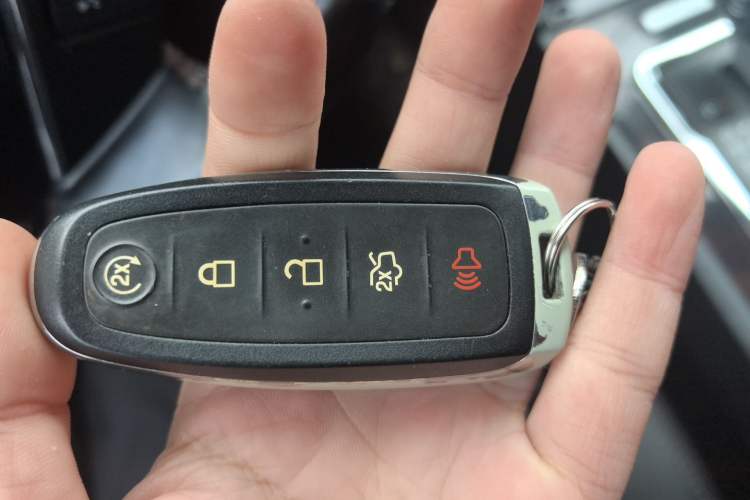 Used Lincoln Navigator 2016 3.5T AWD Vehicle Key