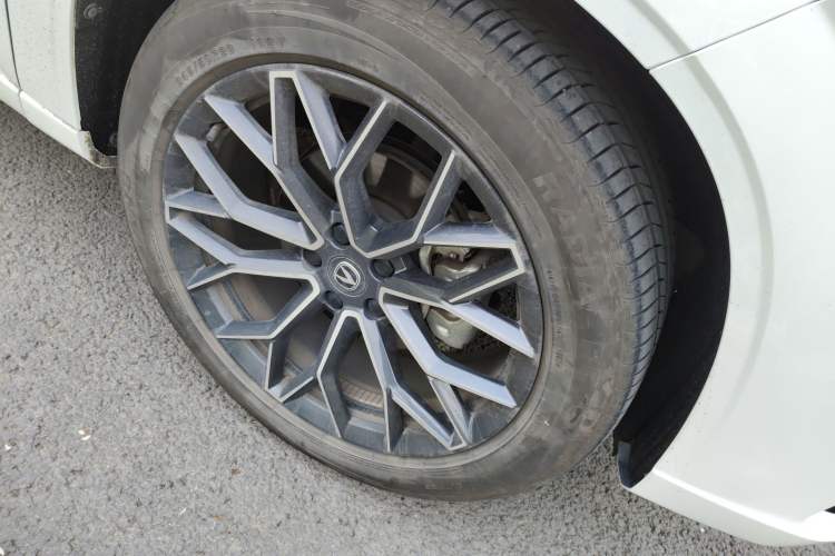 Used Changan UNI-Z New Energy 2024 Blue Whale Smart Electric iDD 125km Beyond Edition