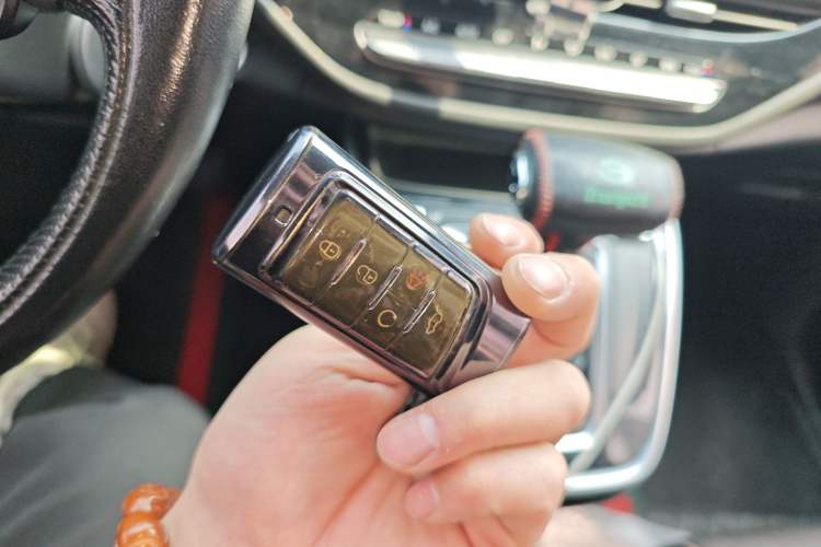 Used GAC Trumpchi M6 2019 270T Automatic Luxury Edition (7-seater) China V Standard Vehicle Key