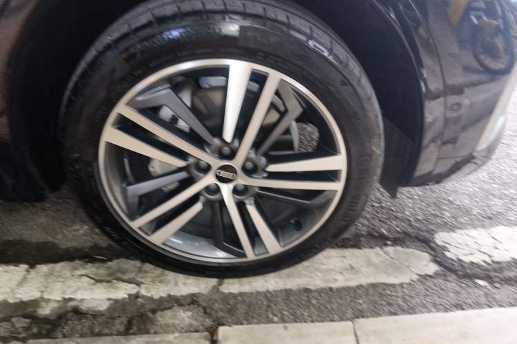 Used Audi Q5L 2022 40T Luxury Dynamic Model