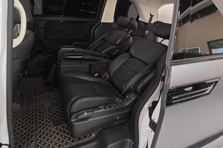 Used Honda Elysion 2022 2.0L eHEV Luxury First Edition