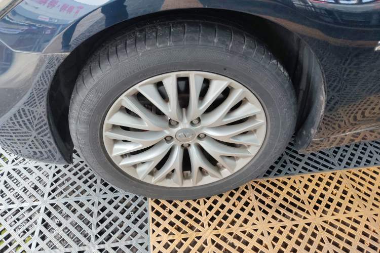 Used Infiniti Q70 2017 Q70L 2.5L Enjoyment Edition Left Front Wheel Hub