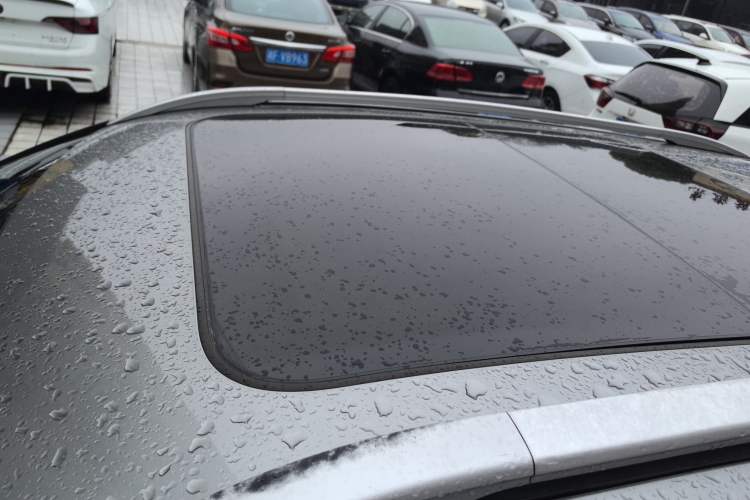 Used Baojun 510 2017 1.5L Automatic Luxury Model Roof