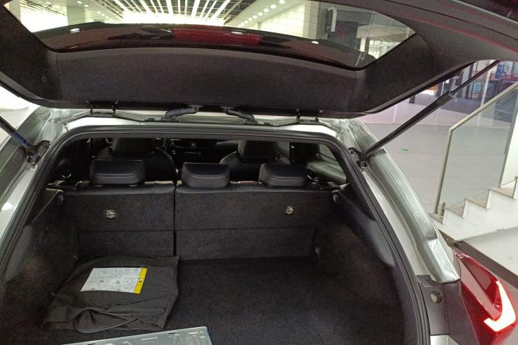 Used Lexus UX 2022 260h Explore-Edition