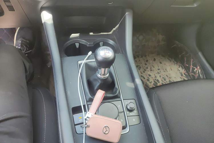 Used Mazda 3 Axela 2022 1.5L Manual ZhiMei Edition
