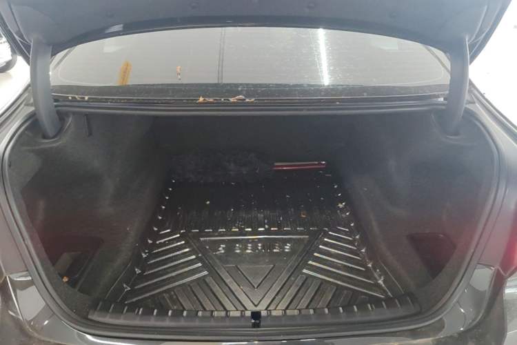 Used BMW 5 Series 2022 Restyled 530Li Leading Edition M Sport Package