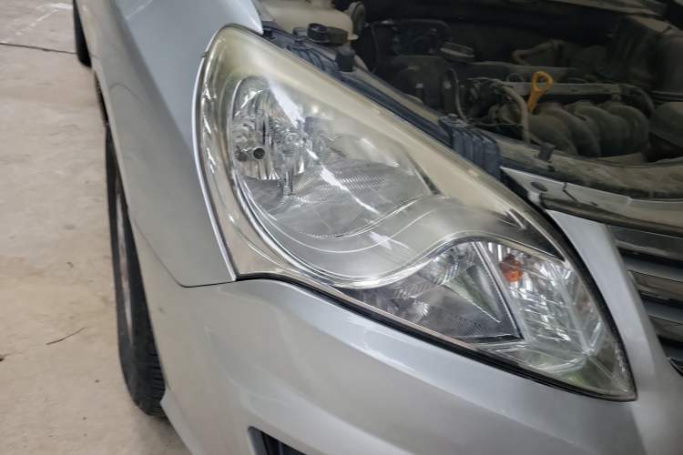 Used Hyundai Celesta 2011 1.6L Manual Luxury Model
