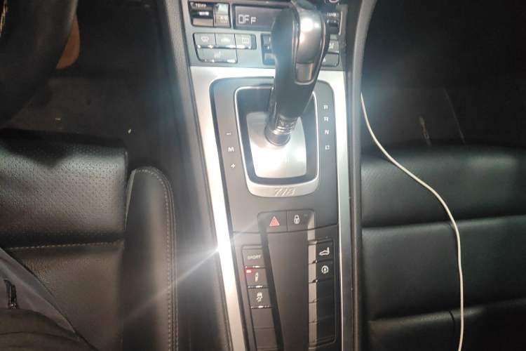 Used Porsche 718 2018 Cayman 2.0T Gear Lever