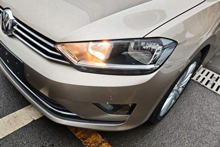 Used Volkswagen Golf Sportsvan 2016 230TSI Automatic Luxury Version