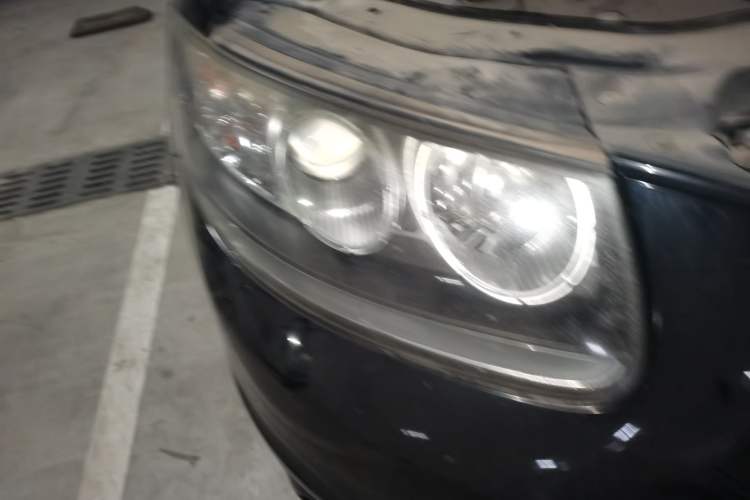 Used Hyundai Santa Fe Classic 2012 2.4 Comfort Edition 7-Seater Four-Wheel Drive
