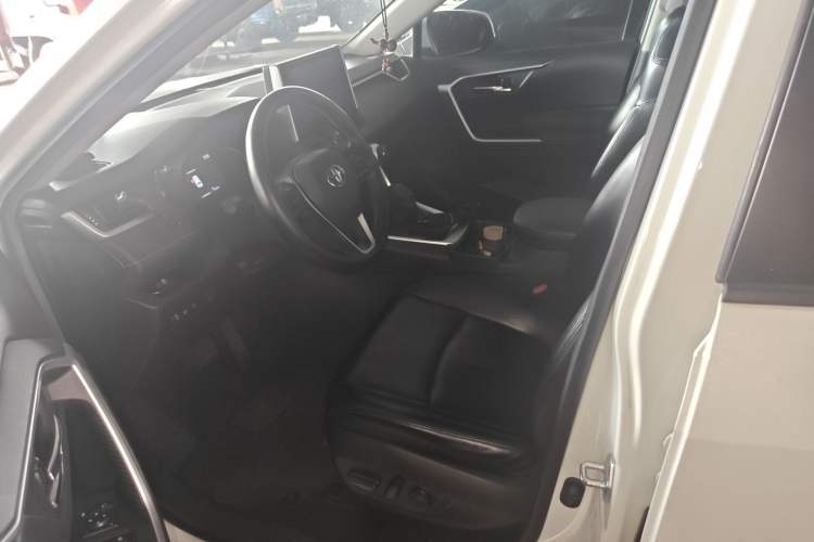 Used Toyota RAV4 2020 2.0L CVT Two-Wheel Drive Fashion Edition Left Front Seat