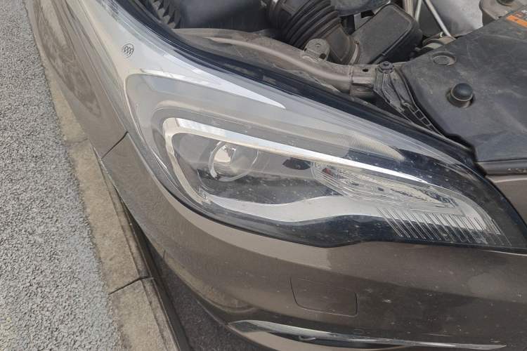 Used Buick Envision 2017 28T Four-Wheel Drive Luxury Model