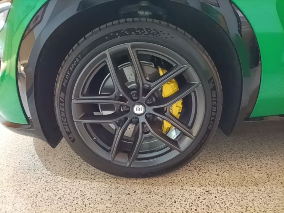 Xiaomi Auto YU7 2025 Ultra-Long Range High-Performance All-Wheel-Drive Max Edition — снимка 10