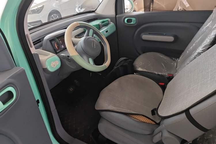 Used Bestune Pony 2024 170km Vitality Horse Left Front Seat