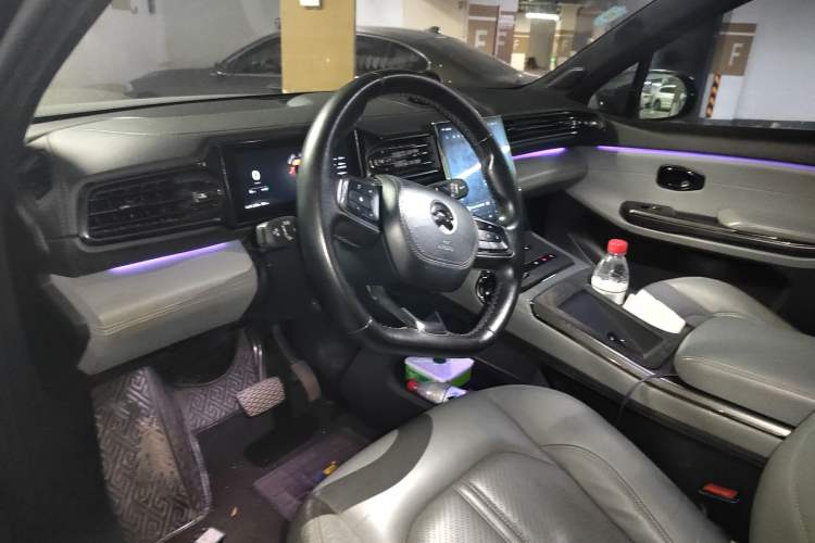 Used Nio ES6 2019 430 km Performance Version
