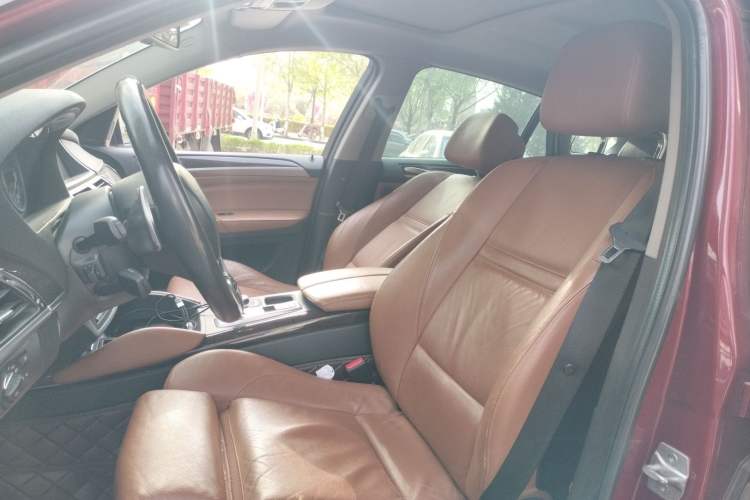 Used BMW X6 2014 xDrive35i Sport model Left Front Seat