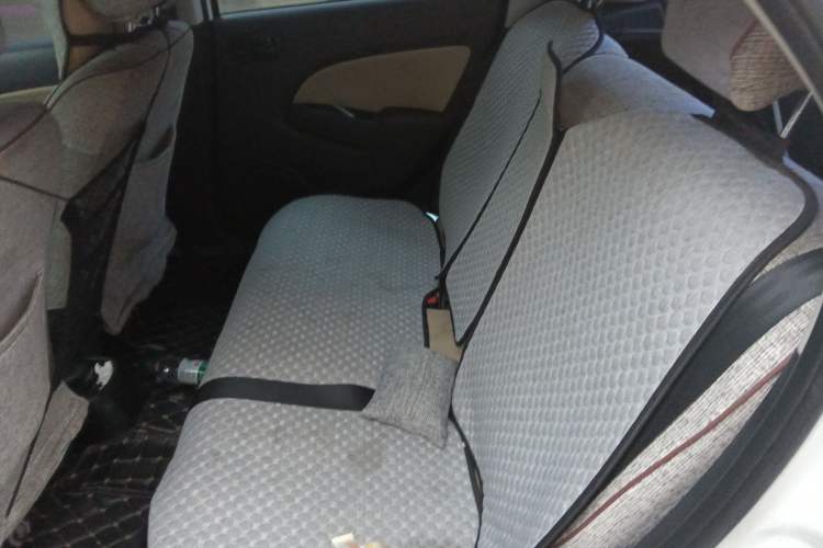 Used Mazda Mazda 2 2012 Hatchback Xuan Dong 1.3L Automatic Standard Edition