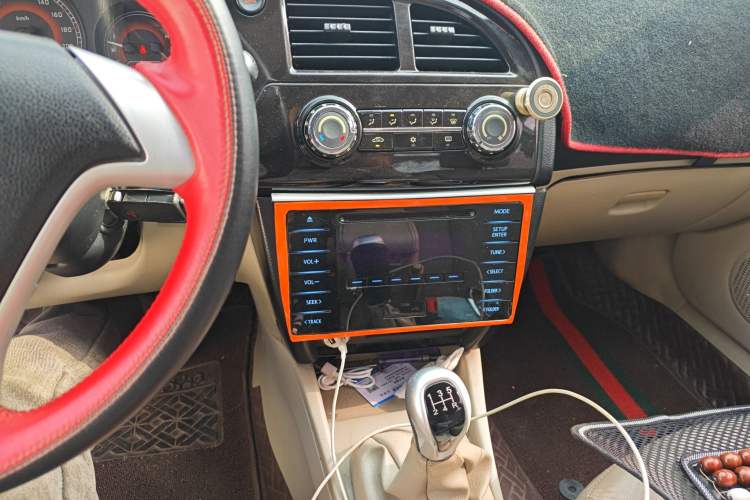 Used Soueast V3 Lingyue 2014 1.5L Manual Smart Edition Audio And AC Panel