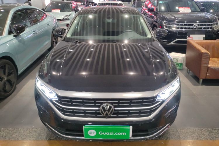 Used Volkswagen Passat 2025 Outstanding Model 380TSI Dragon Glory Edition
