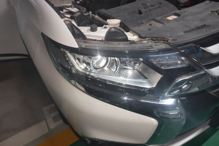 Used Mitsubishi Outlander 2017 2.0L Two-Wheel Drive Glory Edition 5 Seats
