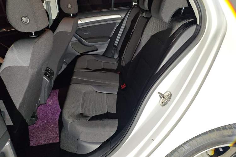 Used Volkswagen Golf 2016 1.6L Automatic Comfort Model
