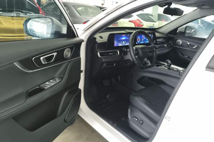 Used Chery Tiggo 7 PLUS 2023 Facelift 1.6 TGDI DCT Luxury Model Driver Seat