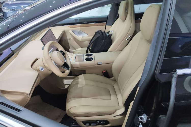 Used Hima Luxeed R7 2024 All-Electric 736 km Ultra
