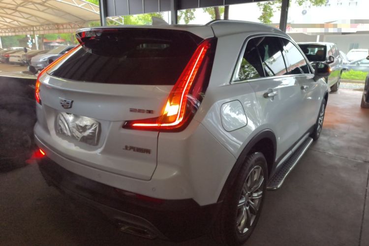 Used Cadillac XT4 2020 28T Two-Wheel-Drive Leading Version
