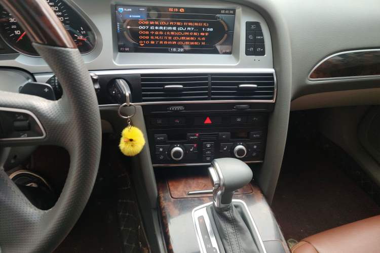 Used Audi A6L 2009 2.4L Technology version
