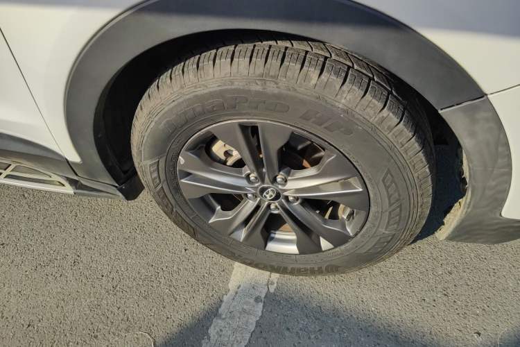 Used Hyundai Santa Fe 2013 2.4L Automatic 4x4 Comfort Edition