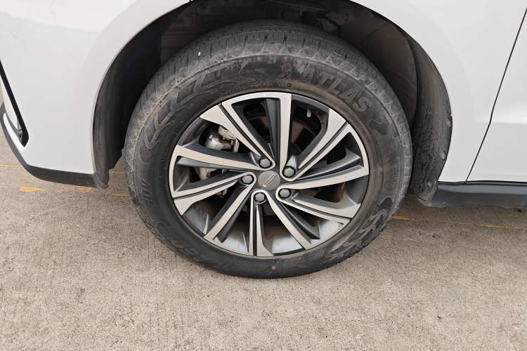 Used Geely Auto Vision X6 2021 PRO 1.4T Automatic Prestige Model Left Front Wheel Hub