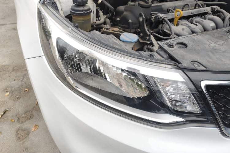 Used Kia K2 2015 Sedan 1.4L Automatic GLS