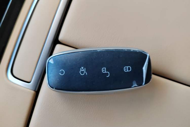 Used Denza D9 2024 DM-i 980 Four-Wheel Drive Prestige Model