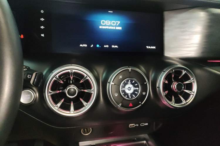 Used Tank 300 2021 Off-Road Edition 2.0T Conqueror Audio And AC Panel