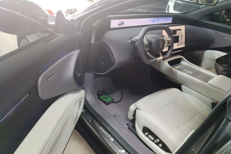 Used Avatr 12 2025 Ultra Extended-Range Edition Driver Seat